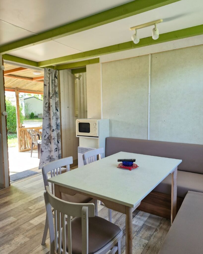 cottage confort PMR salon