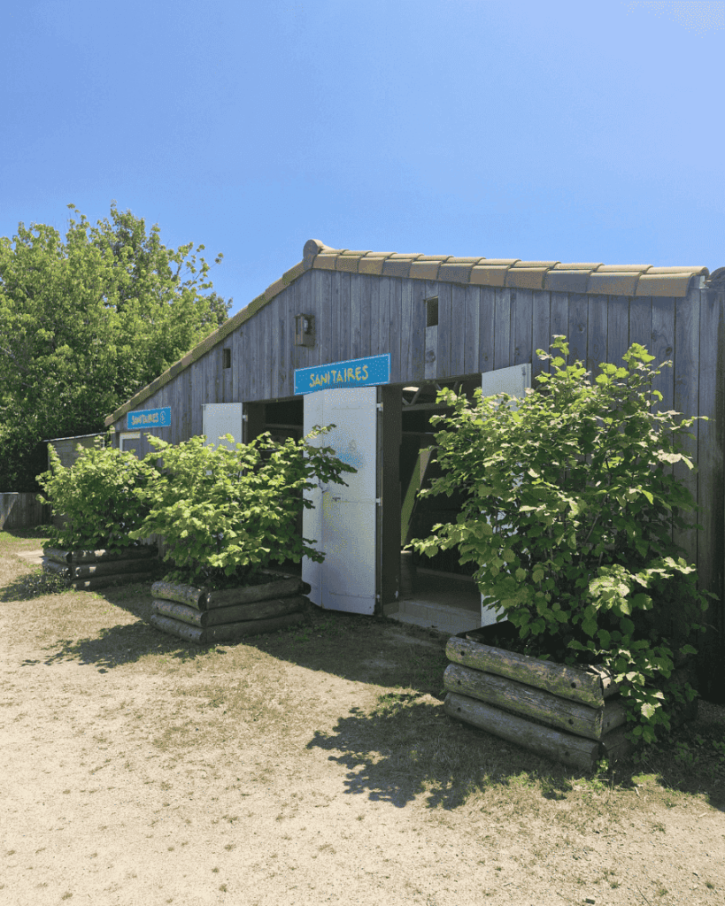 sanitaires camping la grand métairie vendée